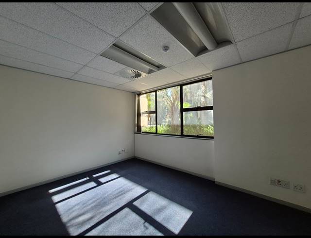 333M² OFFICE TO LET IN ROSEBANK
